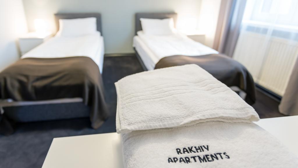 Rakhiv Hotel & Apartments Extérieur photo
