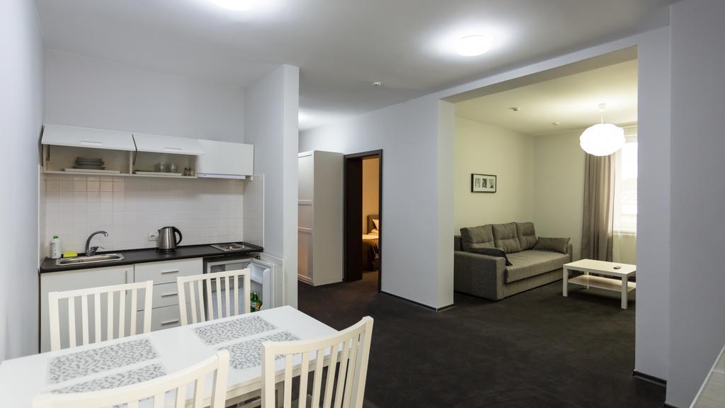 Rakhiv Hotel & Apartments Extérieur photo