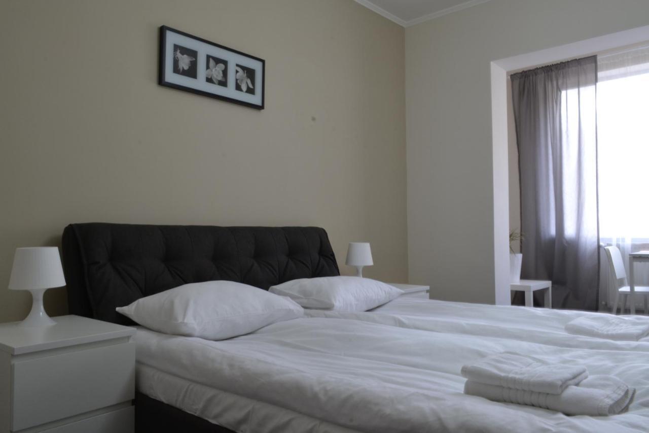 Rakhiv Hotel & Apartments Extérieur photo