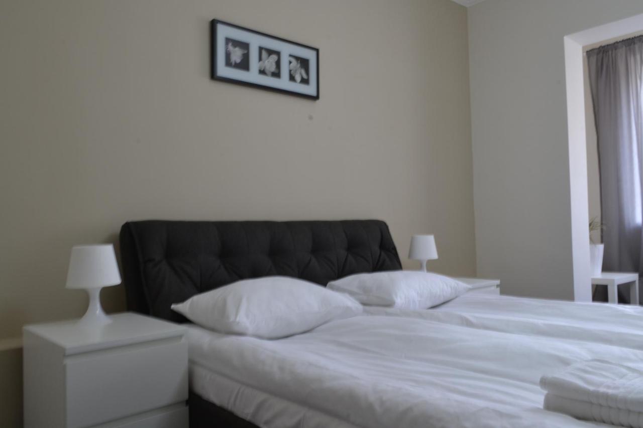 Rakhiv Hotel & Apartments Extérieur photo